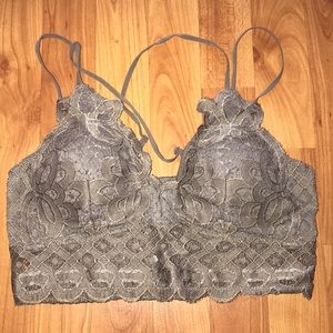NWT Scalloped Lace Bralette